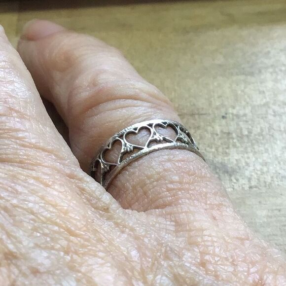 Ring, Sterling Silver Heart Ring, size 5, NEW, Handmade, Artisan - Picture 4 of 5